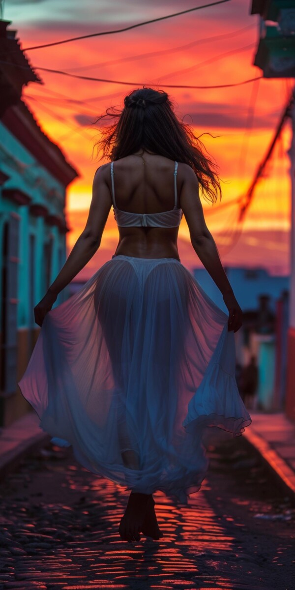 夕暮れ時の道を歩く透けたドレスのプリ尻キューバ女性